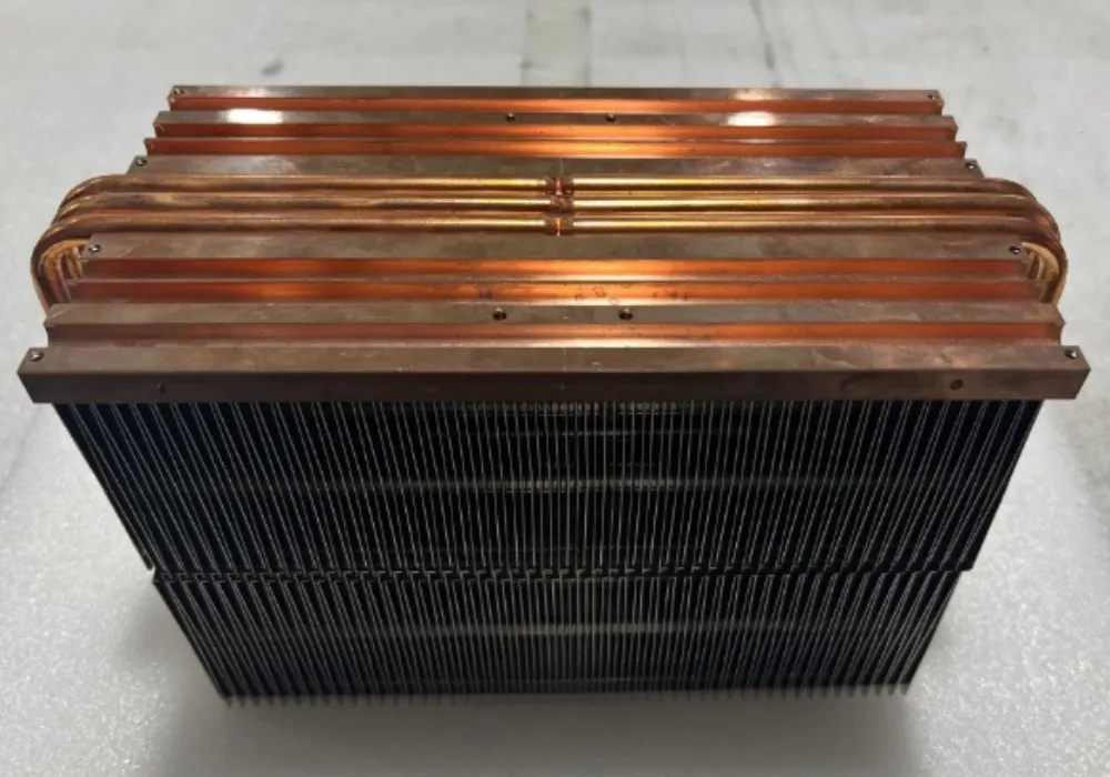 What Are the Key Advantages and Limitations of Heat Pipes